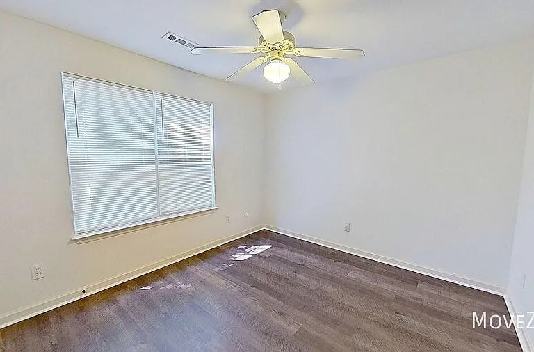 319 Saint Rosea Dr — Photo 26