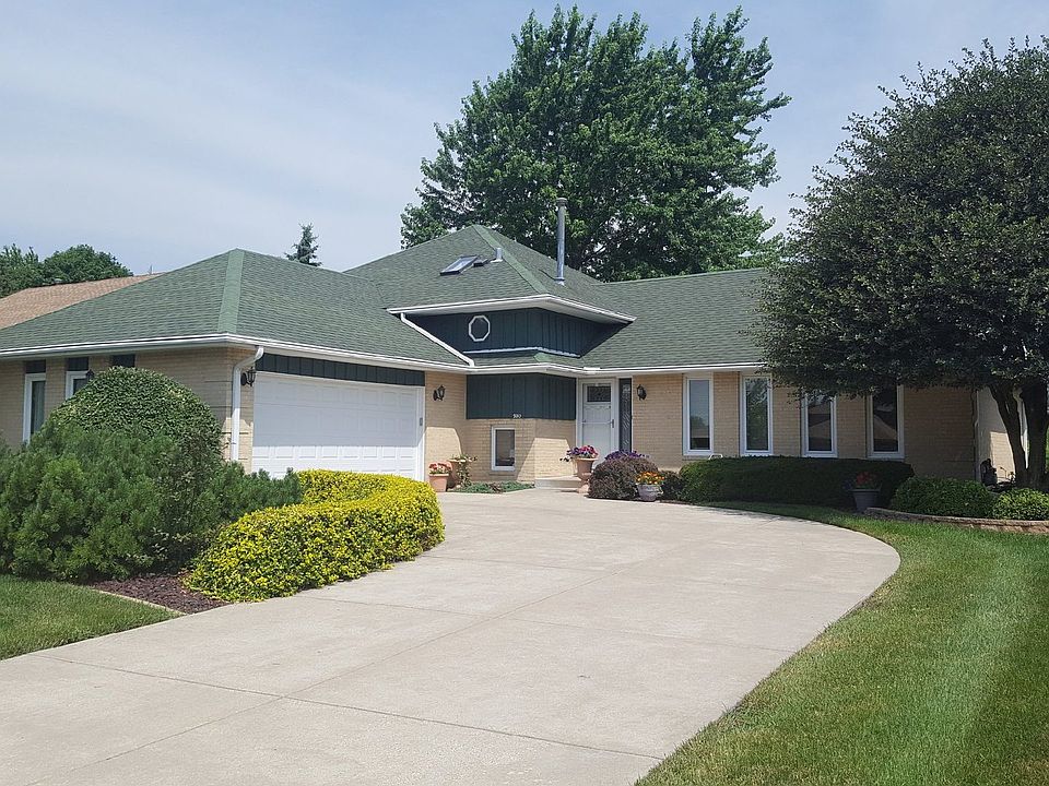 1st image of 9210 Pembrooke Ln