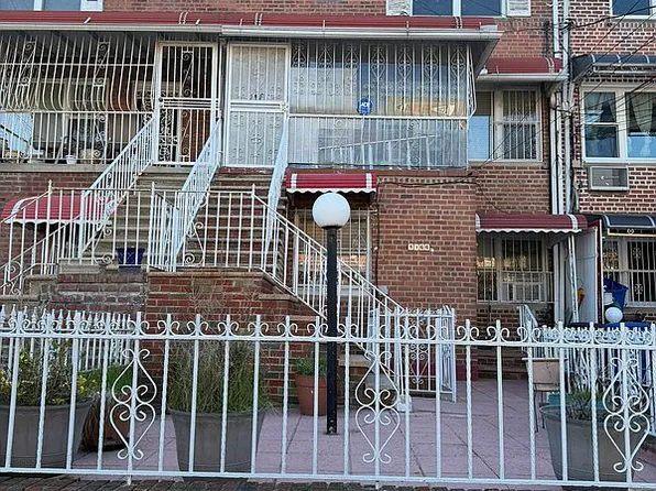 1166 E 103rd St, Brooklyn, NY 11236