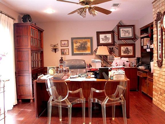 5th image of 3400 Plantation Dr