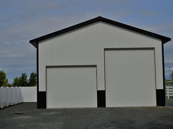 3rd image of 3101 Clark Ct