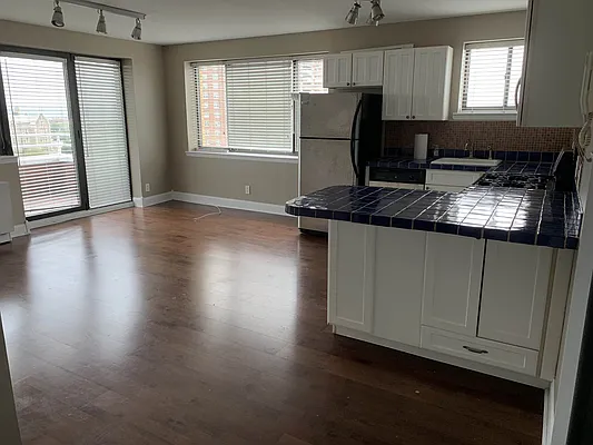 Rented by Brown Harris Stevens | media 11