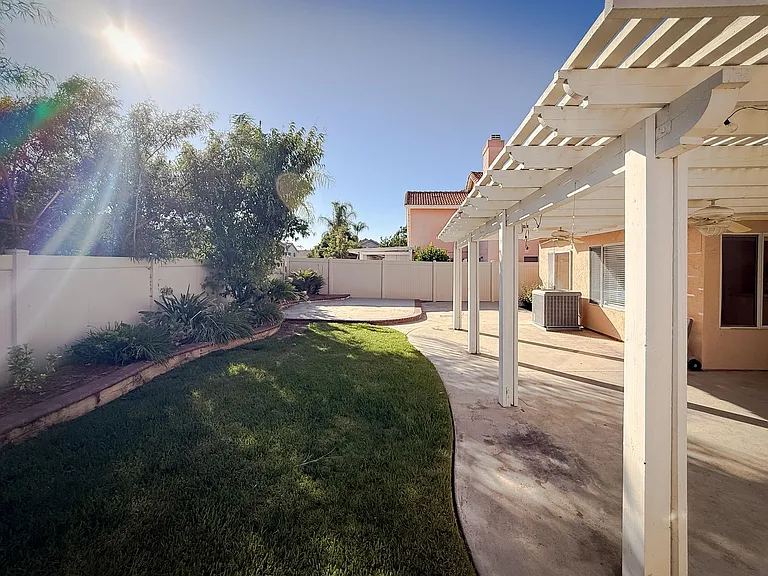 40041 Zamura Ct — Photo 39