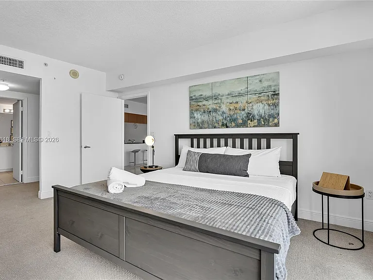 1750 N Bayshore Dr #5310 — Photo 21