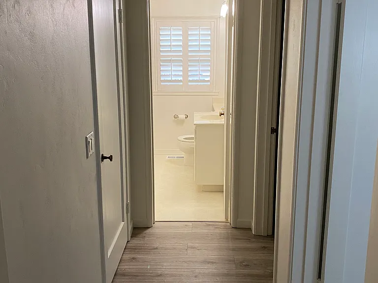 221 Colorado Ave — Photo 12