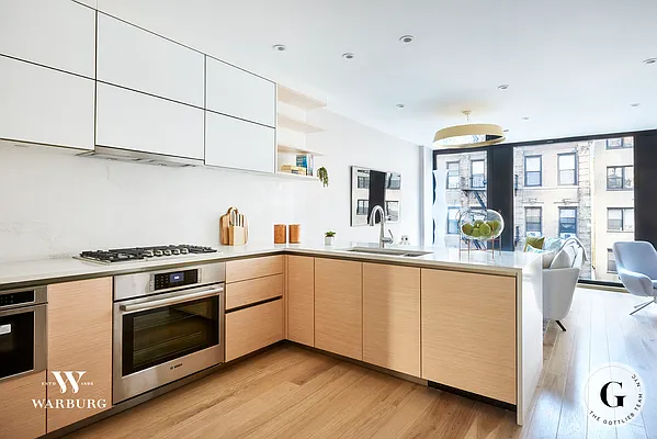 Rented by Warburg | media 23