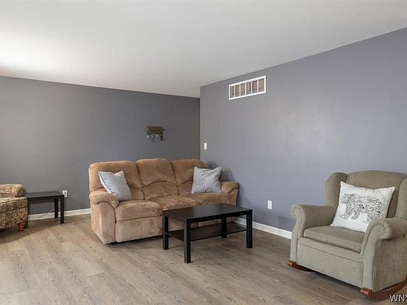 4th image of 130 Groton Dr APT 3