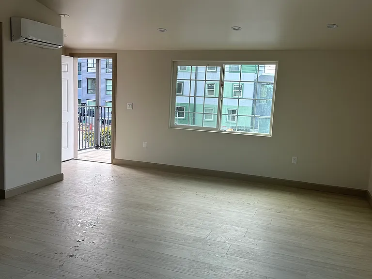 5862 W 83rd St #B — Photo 8