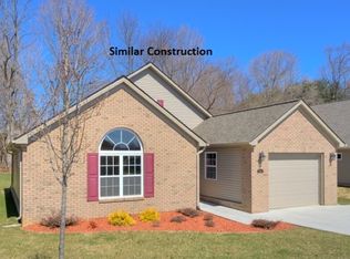 60 Gavins Ct NW, Christiansburg, VA 24073