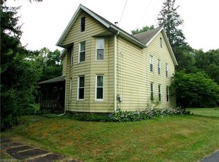 2686 Bell Wick Rd, Hubbard, OH 44425