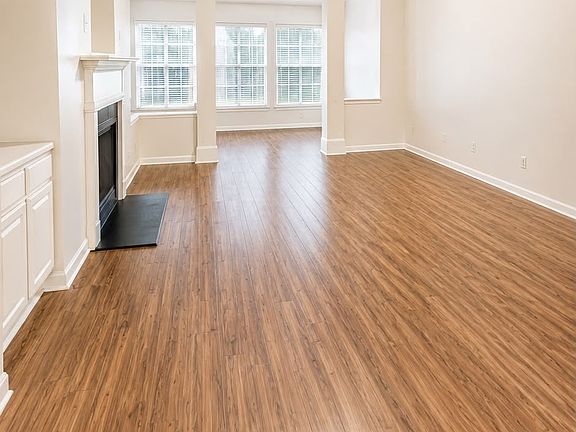 3rd image of 1451 Beckley Pte