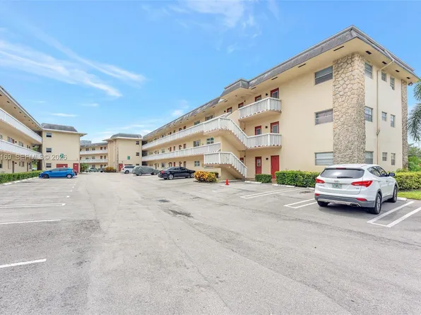 4341 NW 16th St #203, Lauderhill, FL 33313