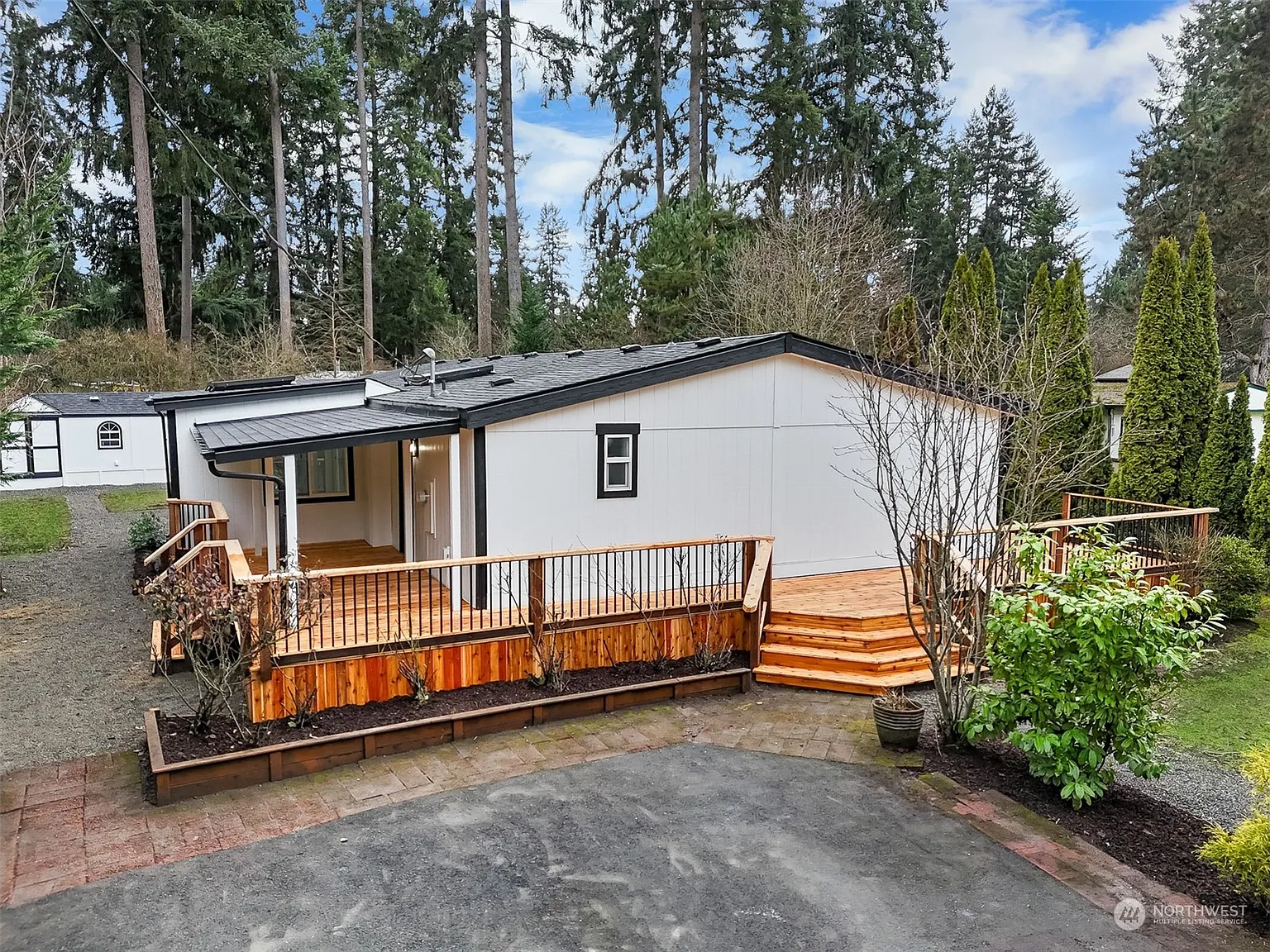 17037 Arborvitae Court SE photo 1