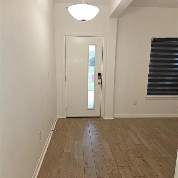 906 S Tecate Dr — Photo 4