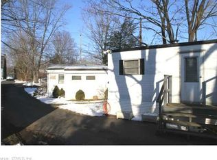 3 Lanphiers Cove Rd, Branford, CT 06405