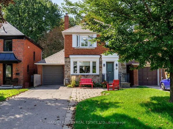 52 Park Hill Rd, Toronto, ON M6C 3N1