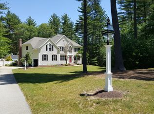 4 River Bend Rd, Upton, MA 01568