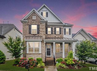 5015 Blue Jack Oak Dr, Cary, NC 27519