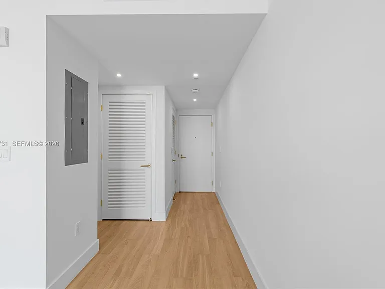 90 NE 32nd St #918 — Photo 3
