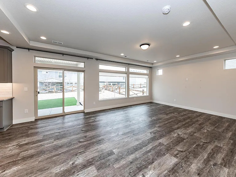 5902 Carrick Ln — Photo 12