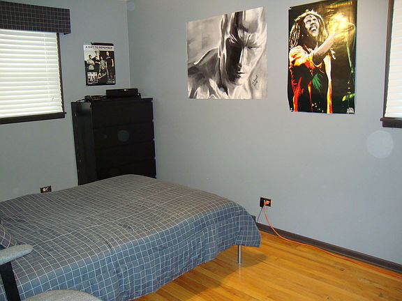 2nd image of 1148 E Kenilworth Ave