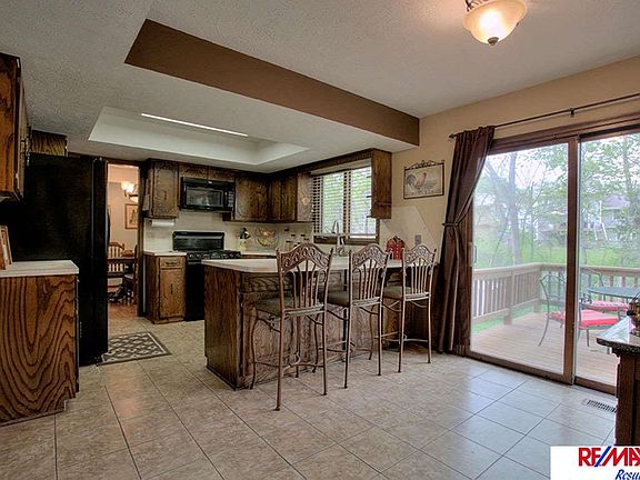 3rd image of 3722 Lynnwood Dr