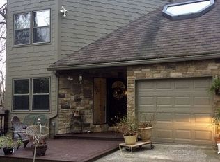 3888 Dundee Dr NE, Roswell, GA 30075