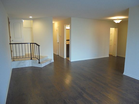 3rd image of 830 Thornton Ct APT 1A