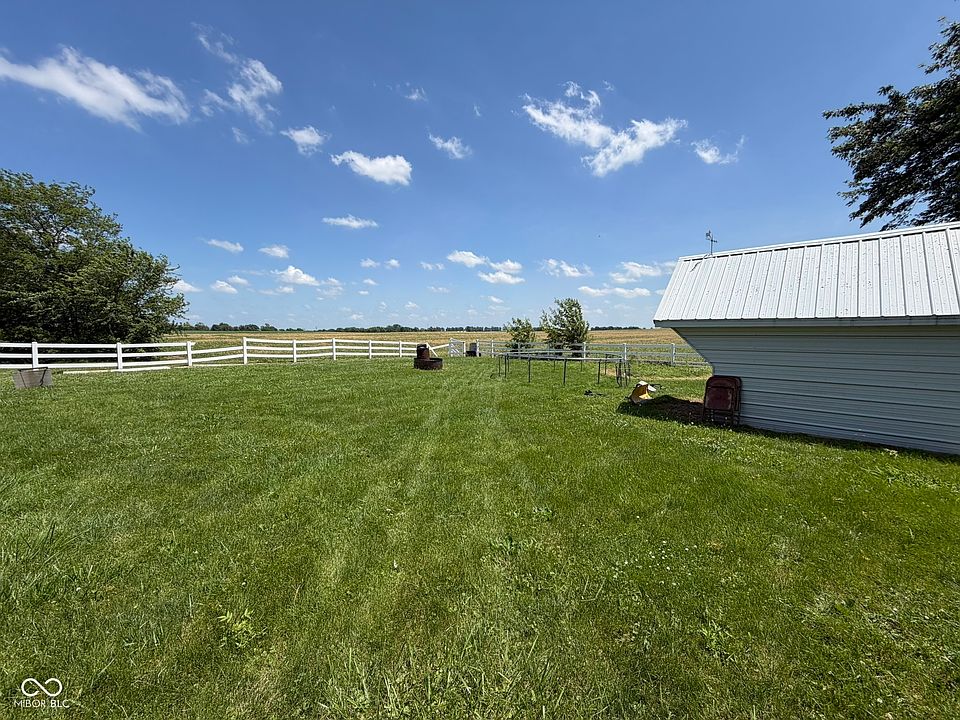2nd image of 7518 E County Road 400 S