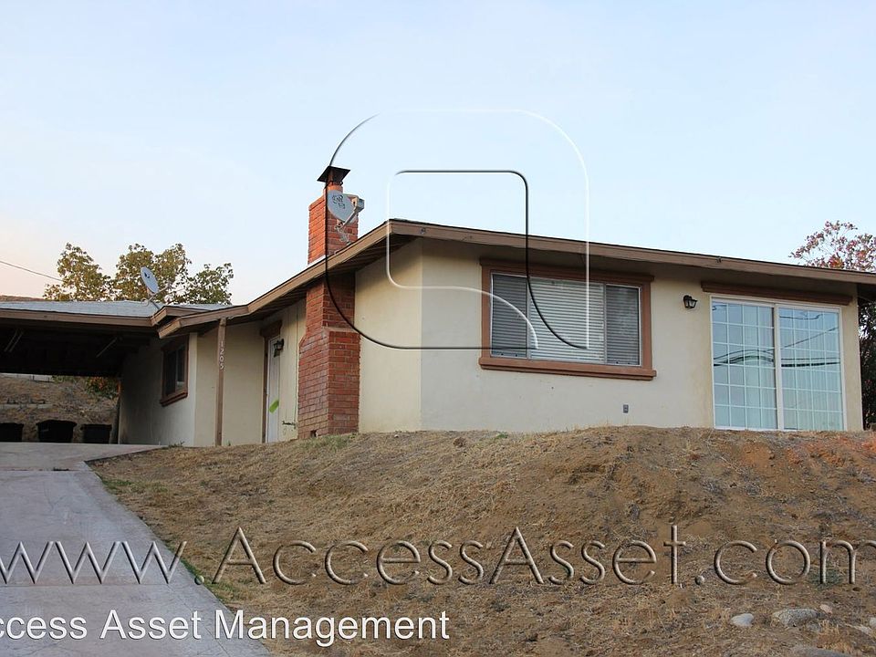 1st image of 1205 W Pottery St