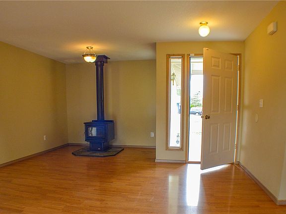 2nd image of 1743 Foxtail Cir