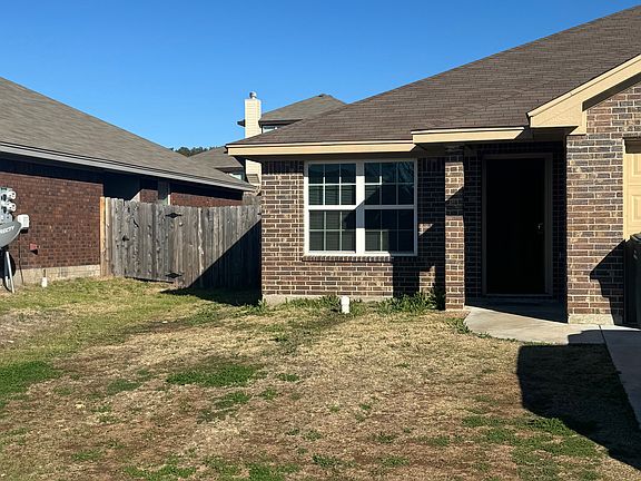 3rd image of 1304 Liberation Ln #B