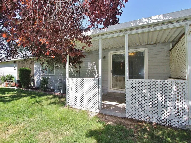 2523 E Spruce St #B — Photo 17