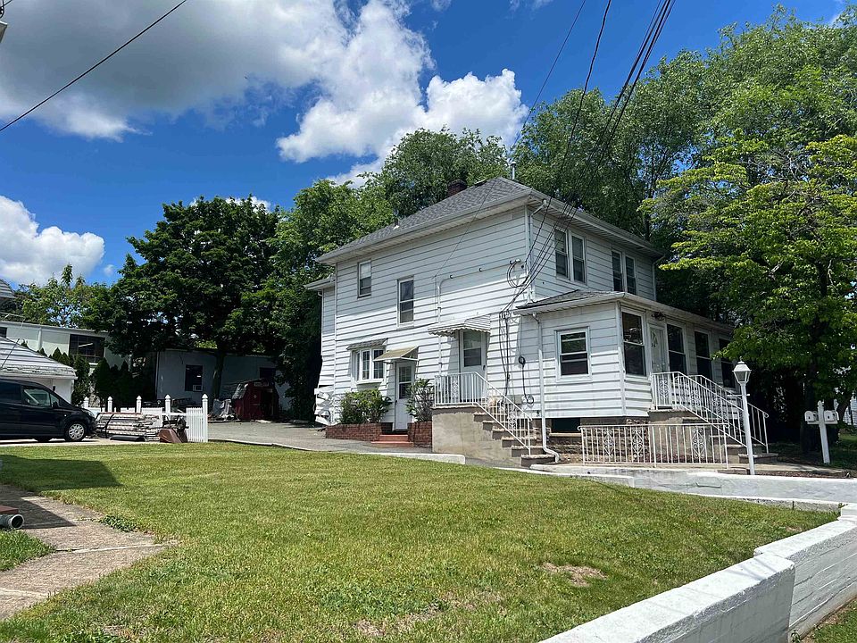 1st image of 316 Division St
