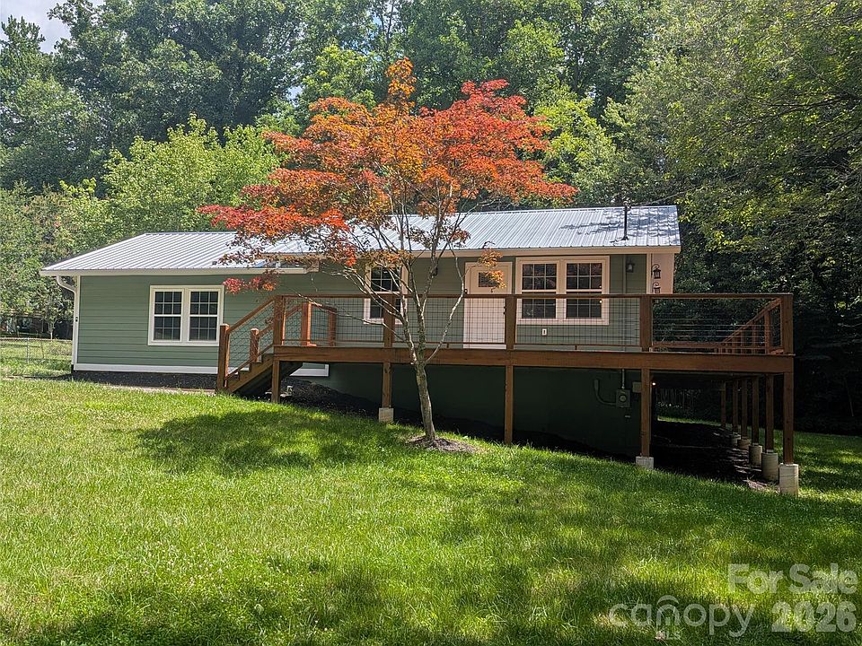 1st image of 522 Brandon Rd