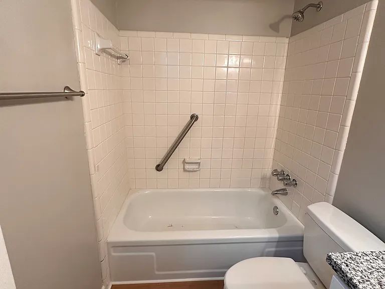 102 Briarview Cir — Photo 15