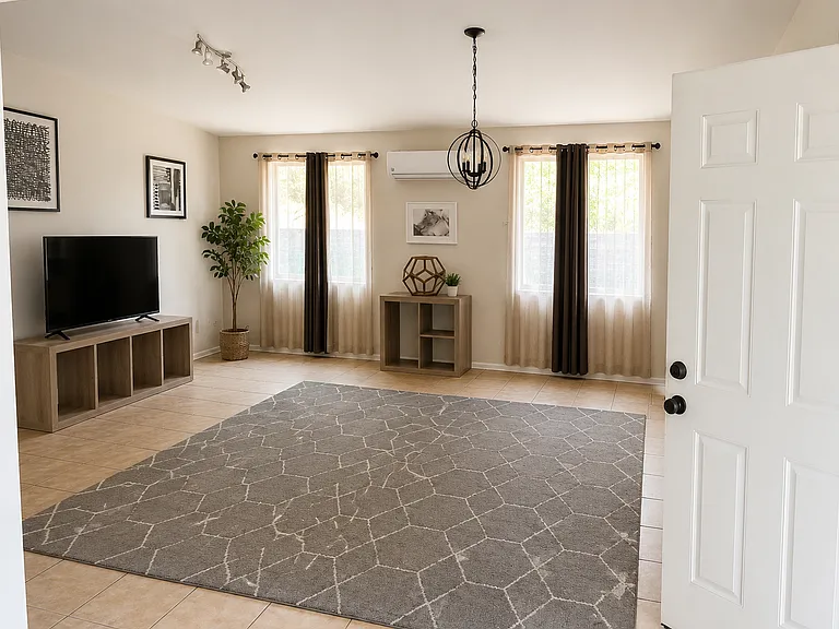 10612 Snow Heights Blvd NE — Photo 17
