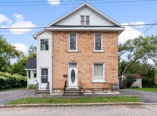 84 Bank St N, Renfrew, ON K7V 2E2