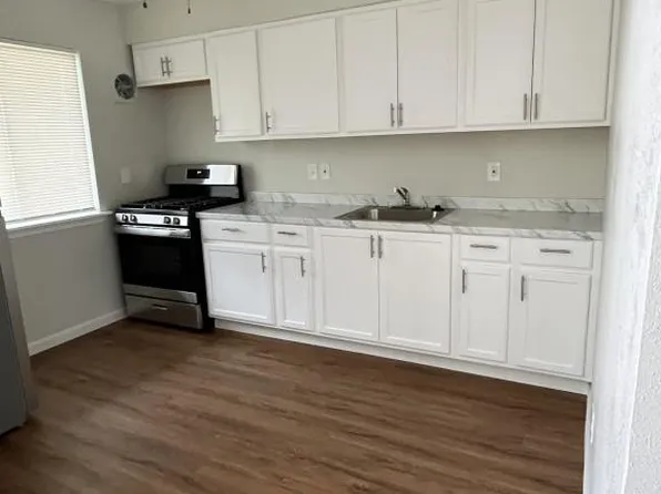 2829 Grove Ave, Sacramento, CA 95815