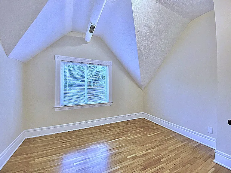1113 Minnehaha Ave E #2 — Photo 12