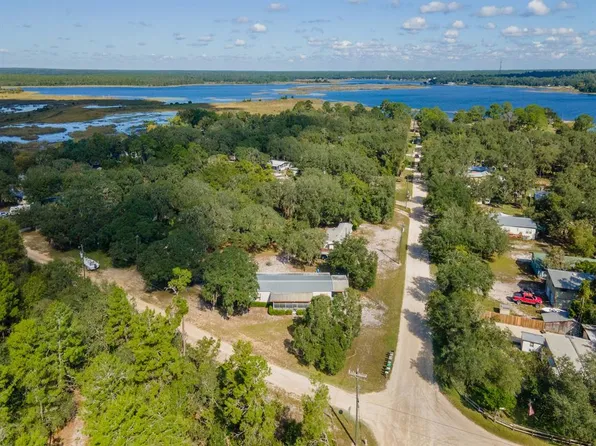 24797 NE 135th St, Salt Springs, FL 32134