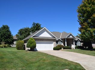 1413 N Fenchurch Ln, Springfield, MO 65802