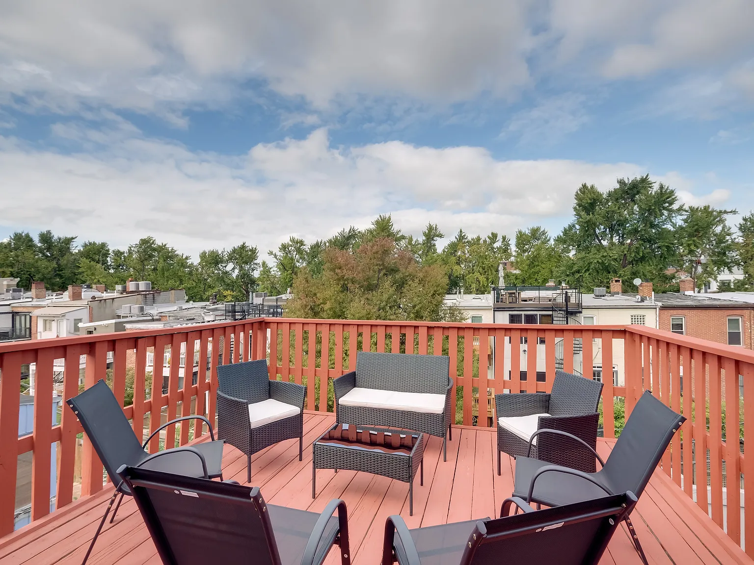 3 bed, 2.5 bath, 2183 sqft, $8,500 — Photo 1