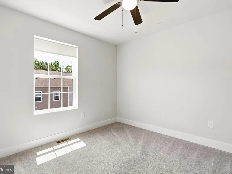 23622 Highliner Way — Photo 36