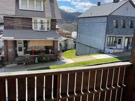 3rd Street, Pitcairn, 324 3rd Street