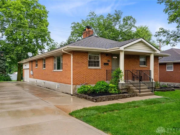 2712 Acorn Dr, Dayton, OH 45419