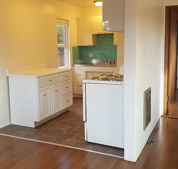 6737 Mohawk St — Photo 2