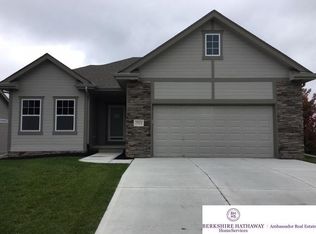 5601 N 155th St, Omaha, NE 68116