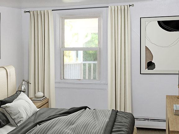 2nd image of 17 Tiernans Ln #2
