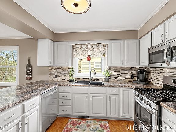 5th image of 6548 Wahlfield Ave NW